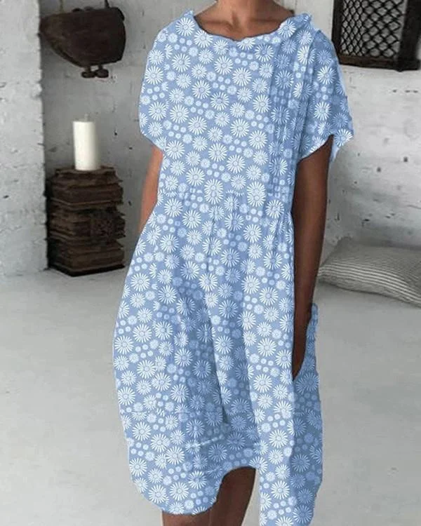 Indira - Casual summer dresses with a round neckline and short sleeves